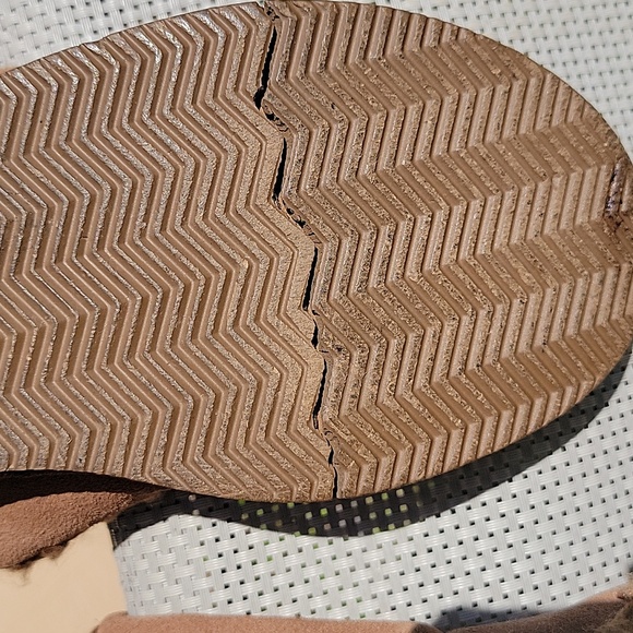 JUICY COUTURE SUEDE BOOTS - Picture 9 of 10